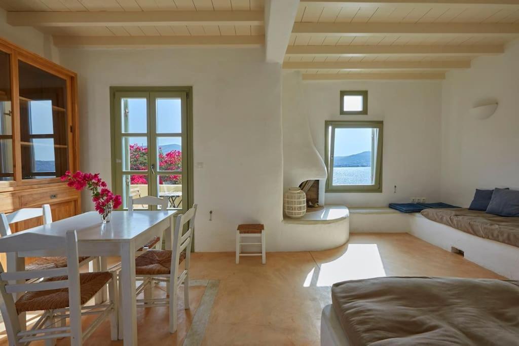 Ochre Dream, Beach Front & Sunset Villa Naousa Ngoại thất bức ảnh